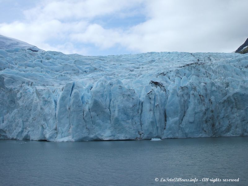 De pres, c'est encore plus bleu et impressionnant