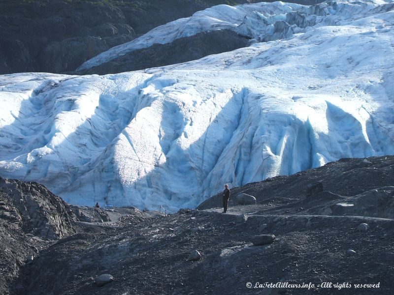 De pres, le glacier parait encore plus impressionnant