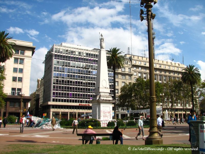 Sur cette place historique se déroulent toutes les manifestations populaires argentines