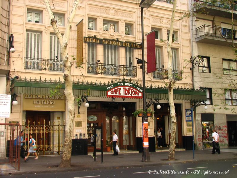 Le café Tortoni, un lieu mythique dans le monde du tango