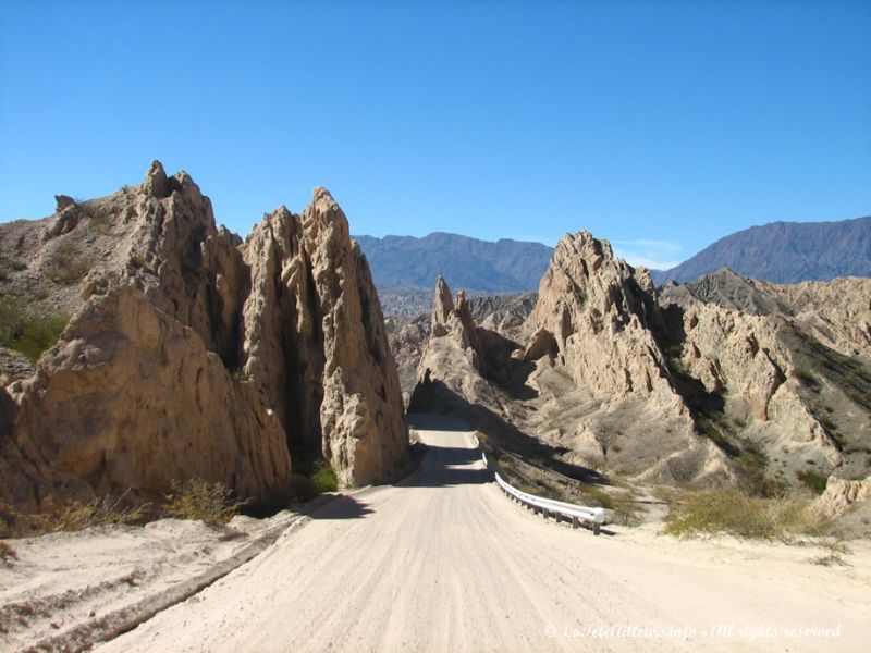 Des paysages de roches déchiquetées...