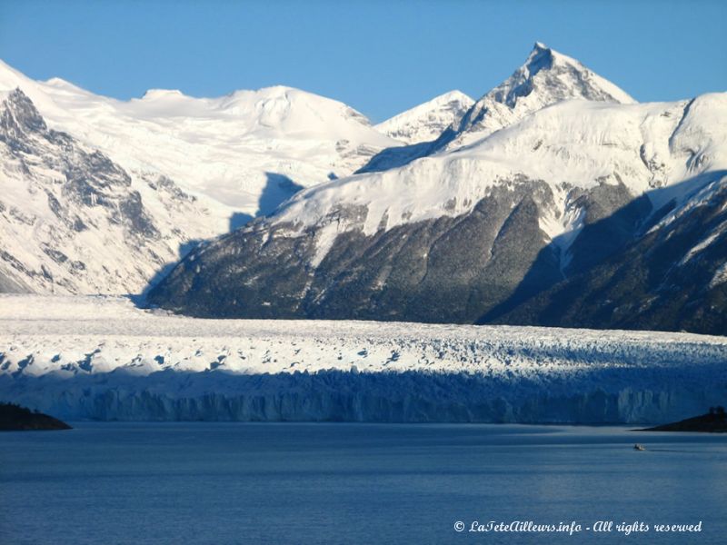 Première vue sur le glacier Perito Moreno et ses 5 km de large !