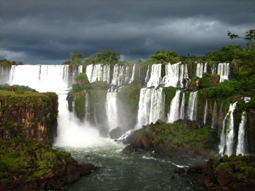 Tout comme celui de la partie sud des chutes d'Iguazu