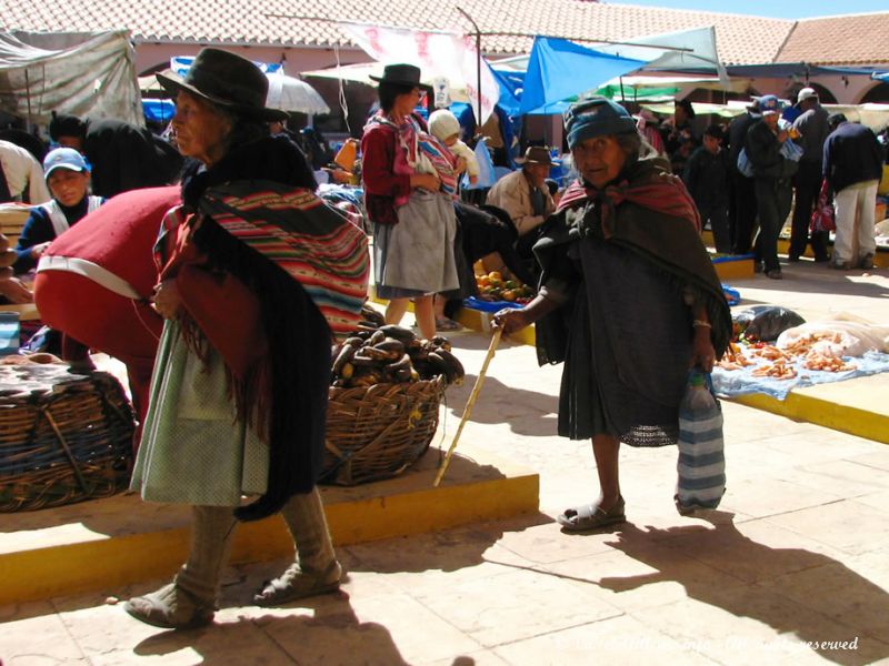 Deux petites vieilles à Tarabuco