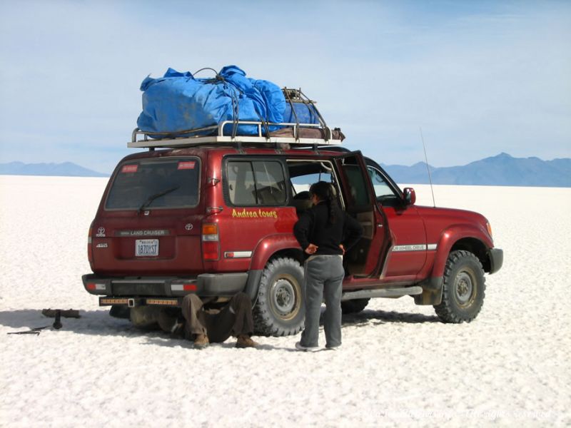 Panne au Salar d'Uyuni