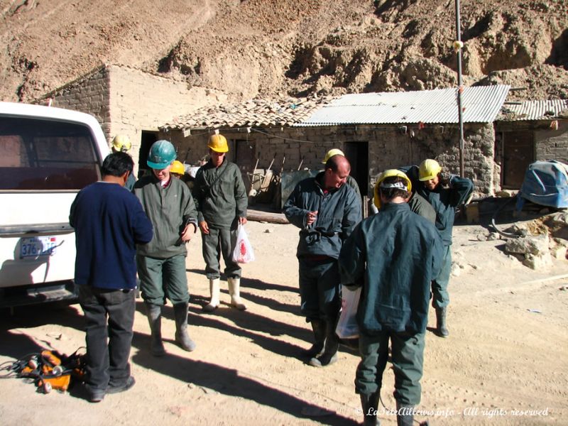 C'est en tenue complète que nous partons visiter ces mines