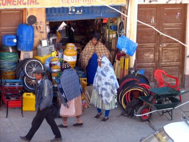Les habitants d'Uyuni se fichent pas mal de cet engouement touristique pour la r&eacute;gion...