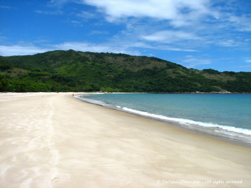 L'immense plage de Lopes Mendes