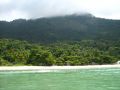La plage de Demo Aventureiro fait partie d'une réserve biologique