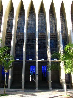 L'extérieur de l'église Dom Bosco