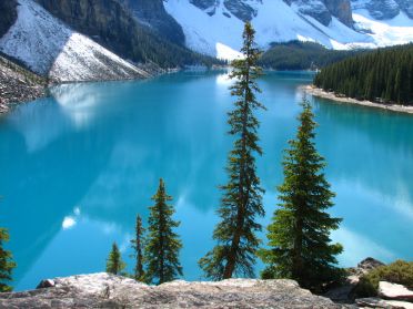 Les eaux du lac Moraine ont une couleur incroyable