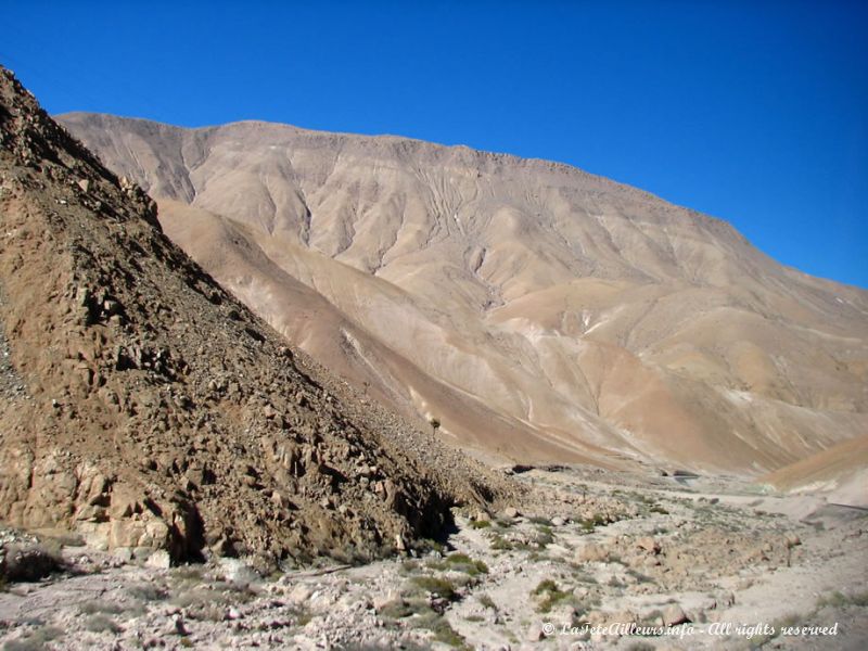 Nous montons en altitude et le ciel se dégage d'un seul coup...