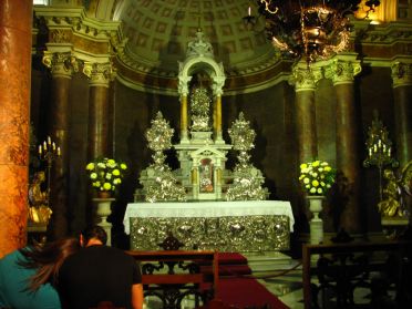 Cette cathédrale a été édiíée en 1748