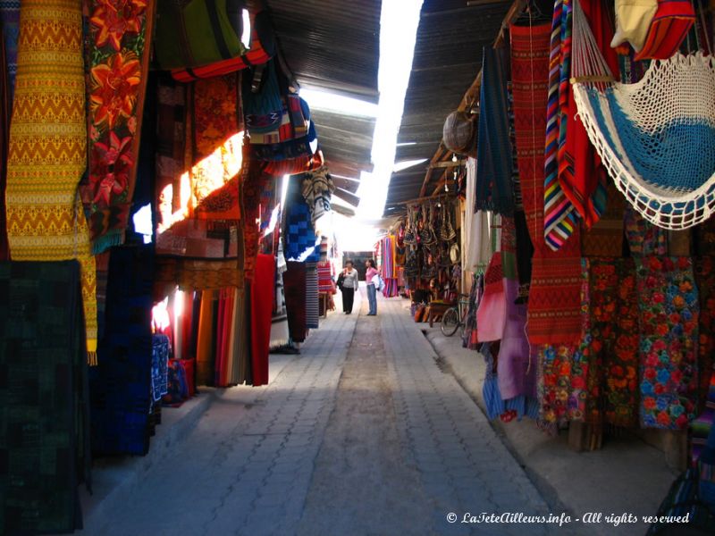 Les couleurs éclatent à Panajachel