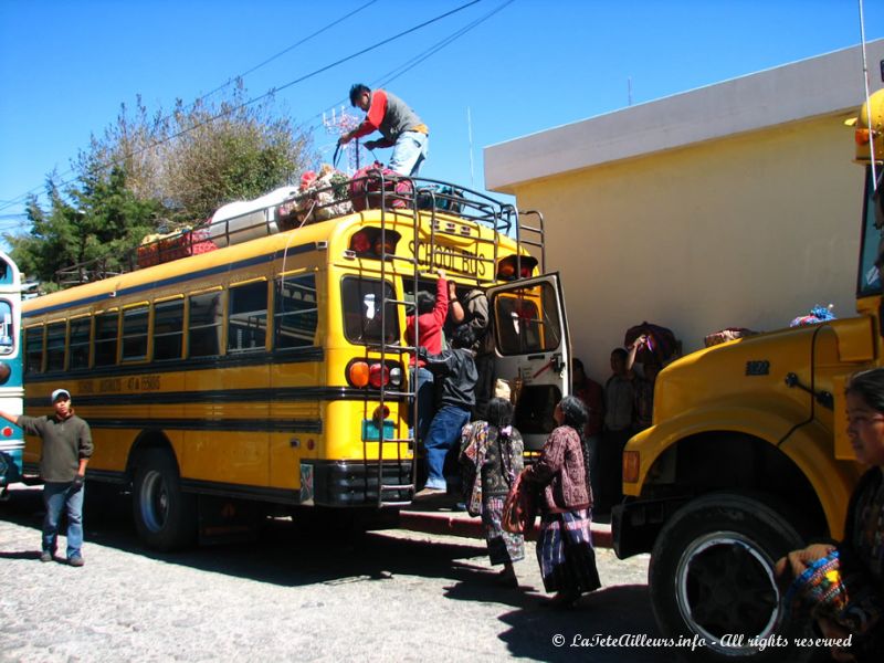 C'est parti dans les chicken bus !!!