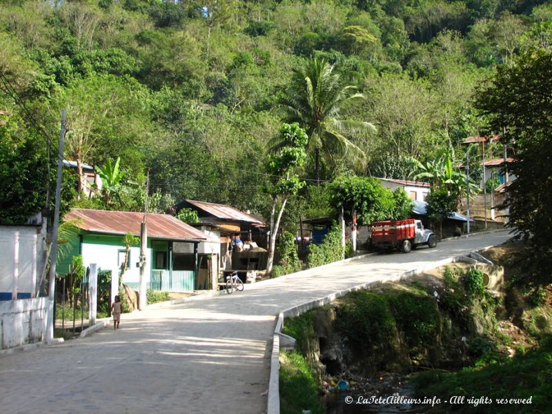 La végétation qui entoure le village est magnifique