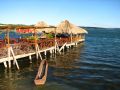 Un petit restaurant dominant le lac Petén Itza