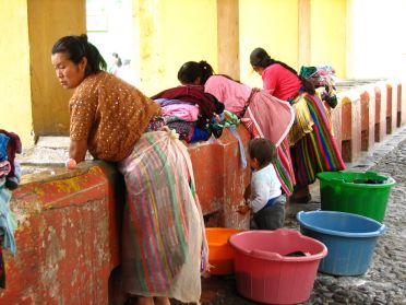 ... toujours utilis&eacute; par les habitantes du quartier !