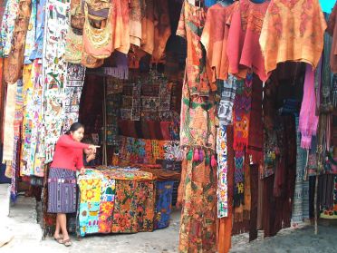 Lequel vous voulez, celui-l&agrave; ?