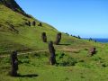 Le volcan Rano Raraku servit de carrière à presque tous les moai 