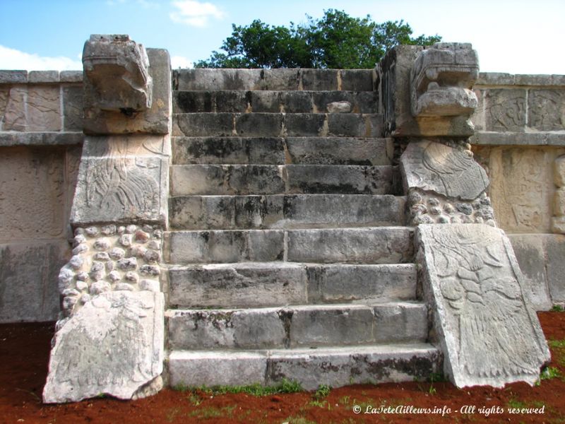 Le temple des Jaguars et des Aigles