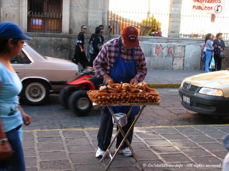 D'autres subsistent en vendant quelques churros