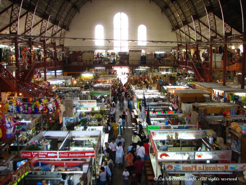 L'intérieur du marché Hidalgo