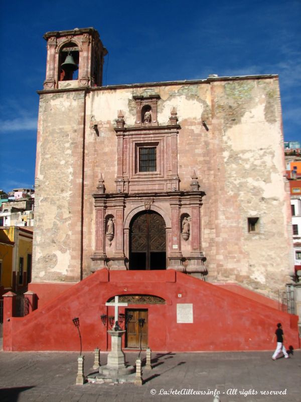 A chaque coin de rue, une église