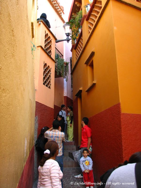 La très étroite rue des Baisers, rendez-vous des amoureux