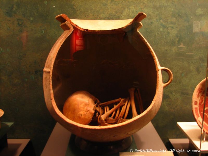 Une urne funéraire maya