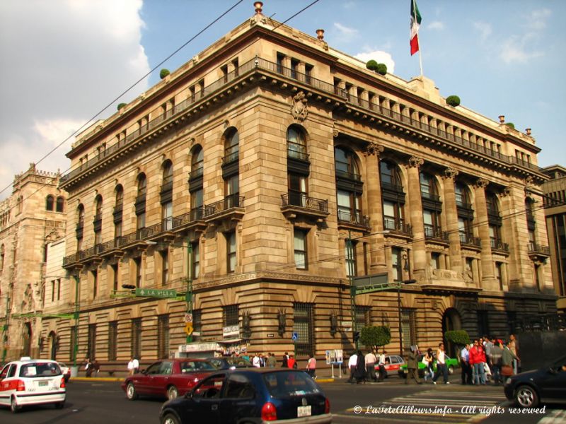 Un des nombreux vieux batiments de Mexico