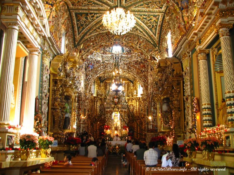 L'interieur de l'eglise de Tonantzintla de style... indescriptible !