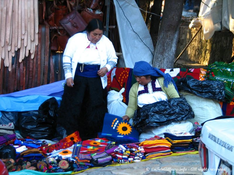 Il doit faire bien chaud dans ces vetements traditionnels tzotziles !