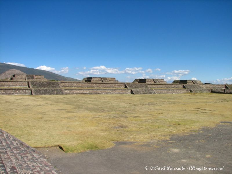 L'enceinte de la Citadelle, les Espagnols ayant confondu ces plates-formes l'encerclant avec des remparts