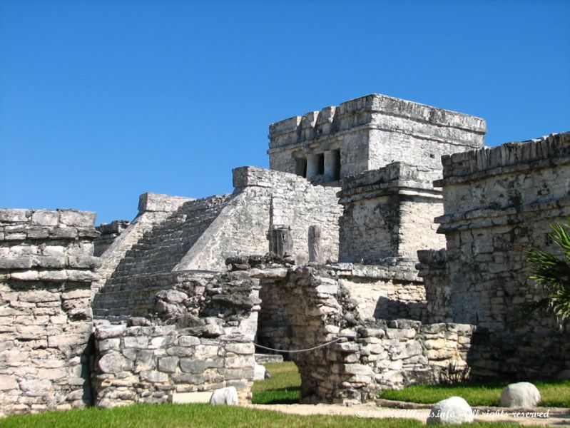 Le Castillo, le temple le plus imposant de Tulum