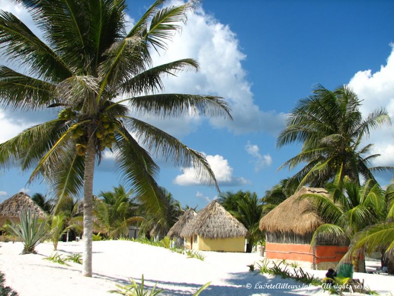 Des petits bungalows en bord de mer, plutôt sympa !