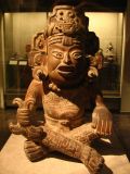 Une statue représentant un Dieu de la civilisation de Monte Alban (Oaxaca)