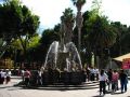 La fontaine de l'archange San Miguel trône au centre du zocalo
