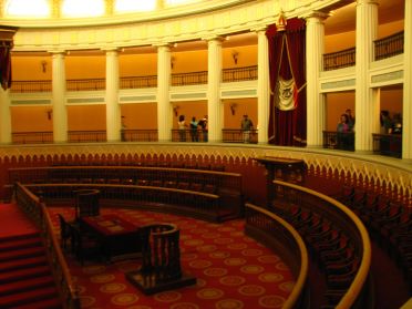 Ici siegeait le Parlement