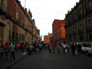 Une rue du centre historique de Mexico