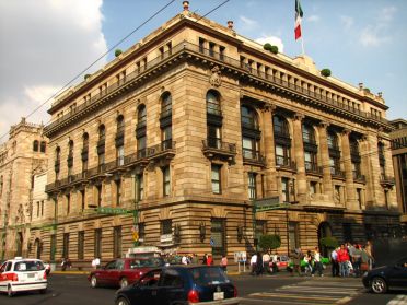 Un des nombreux vieux batiments de Mexico