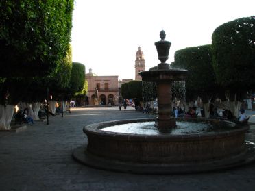 Le z&oacute;calo est une place bien agr&eacute;able