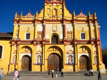 La cathedrale coloree de San Cristobal de las Casas