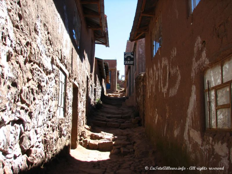 Rue de Taquile, Pérou