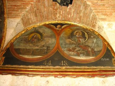 Les fresques entourant le clo&icirc;tre des Novices