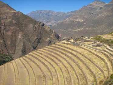 Pisaqa, le quartier de stockage des marchandises, au sommet de beaux escaliers
