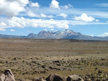 Le volcan Sabancaya (5976m)