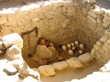 Une dizaine de tombes a pu &ecirc;tre restaur&eacute;e
