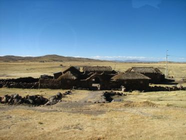 Maison typique de l'Altiplano p&eacute;ruvien