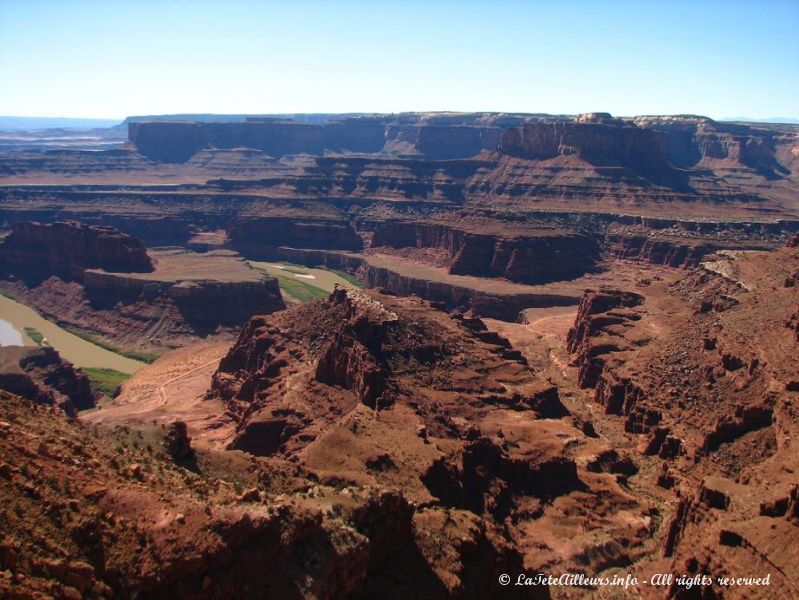 Vue sur le Shafer Canyon depuis le cote oppose a Canyonlands